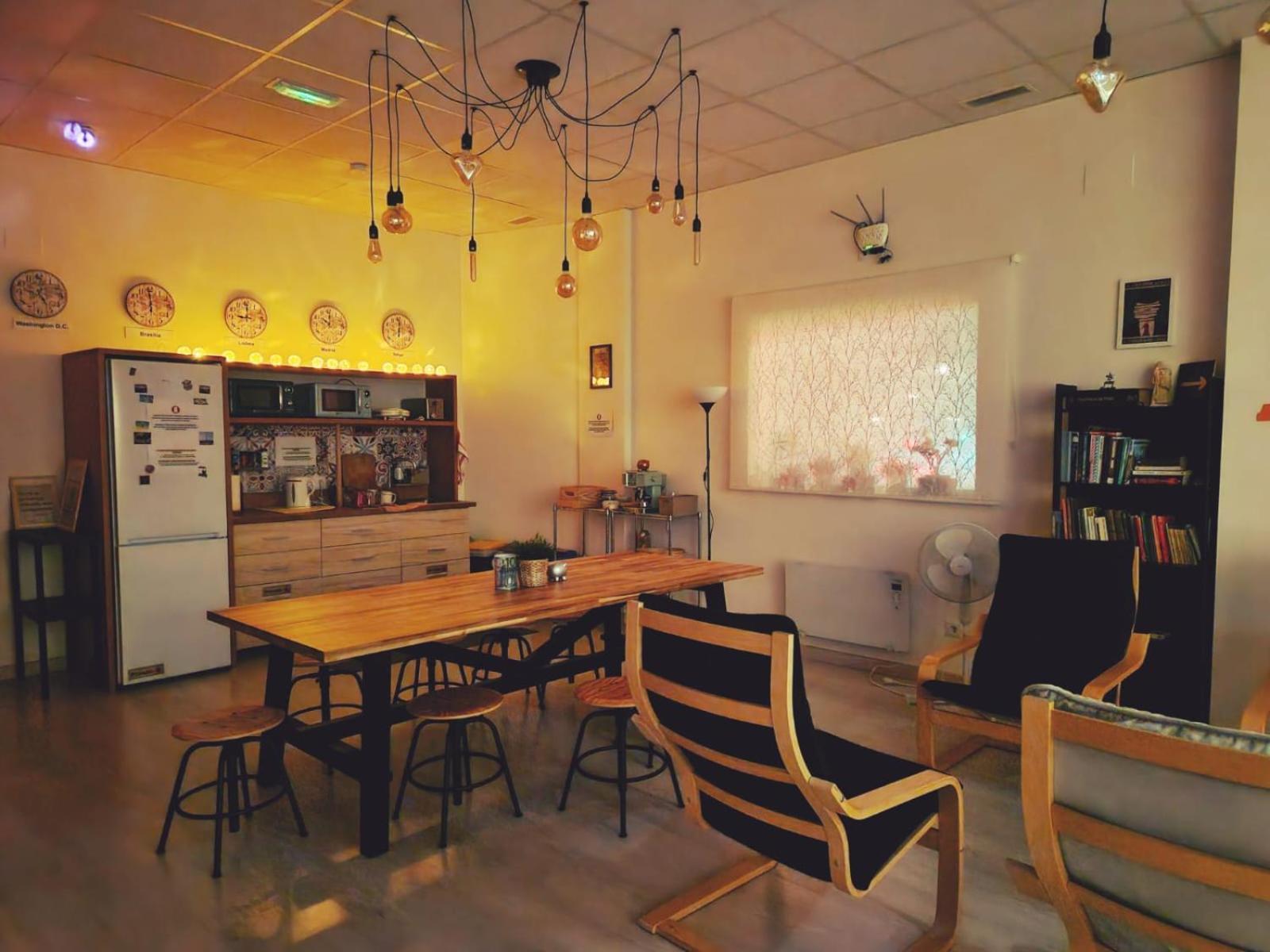 Albergue Sixtos No Caminho ซานติอาโก เด กอมโปสเตลา ภายนอก รูปภาพ