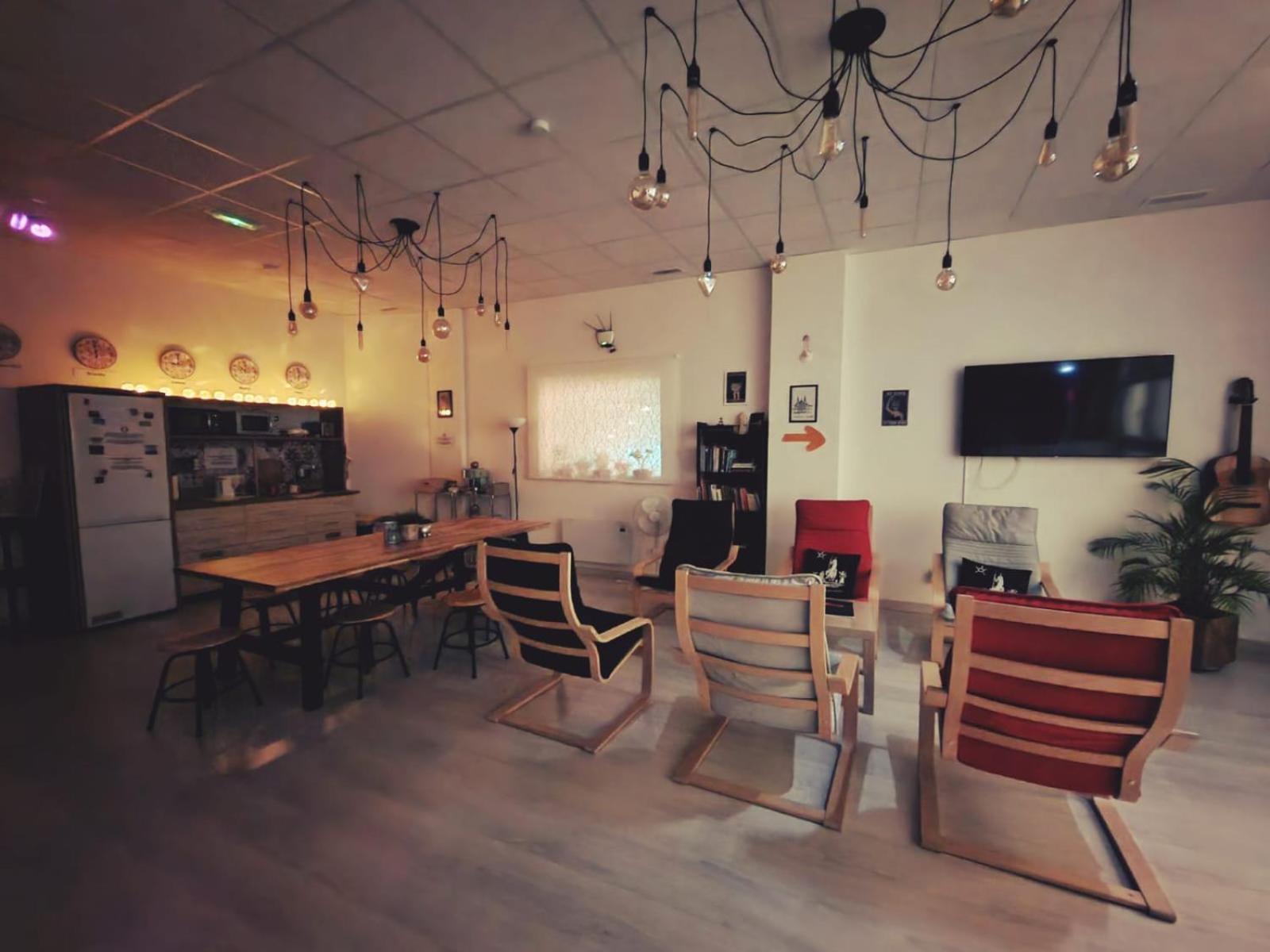 Albergue Sixtos No Caminho ซานติอาโก เด กอมโปสเตลา ภายนอก รูปภาพ